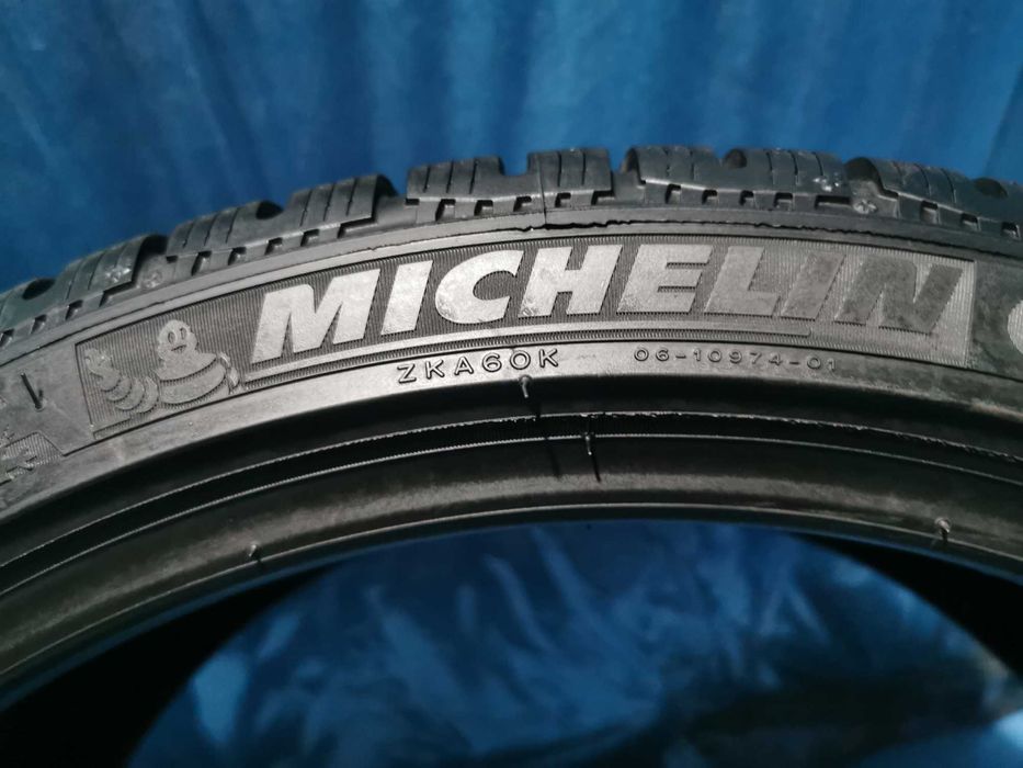 245 35 19 michelin m+s 2 buc