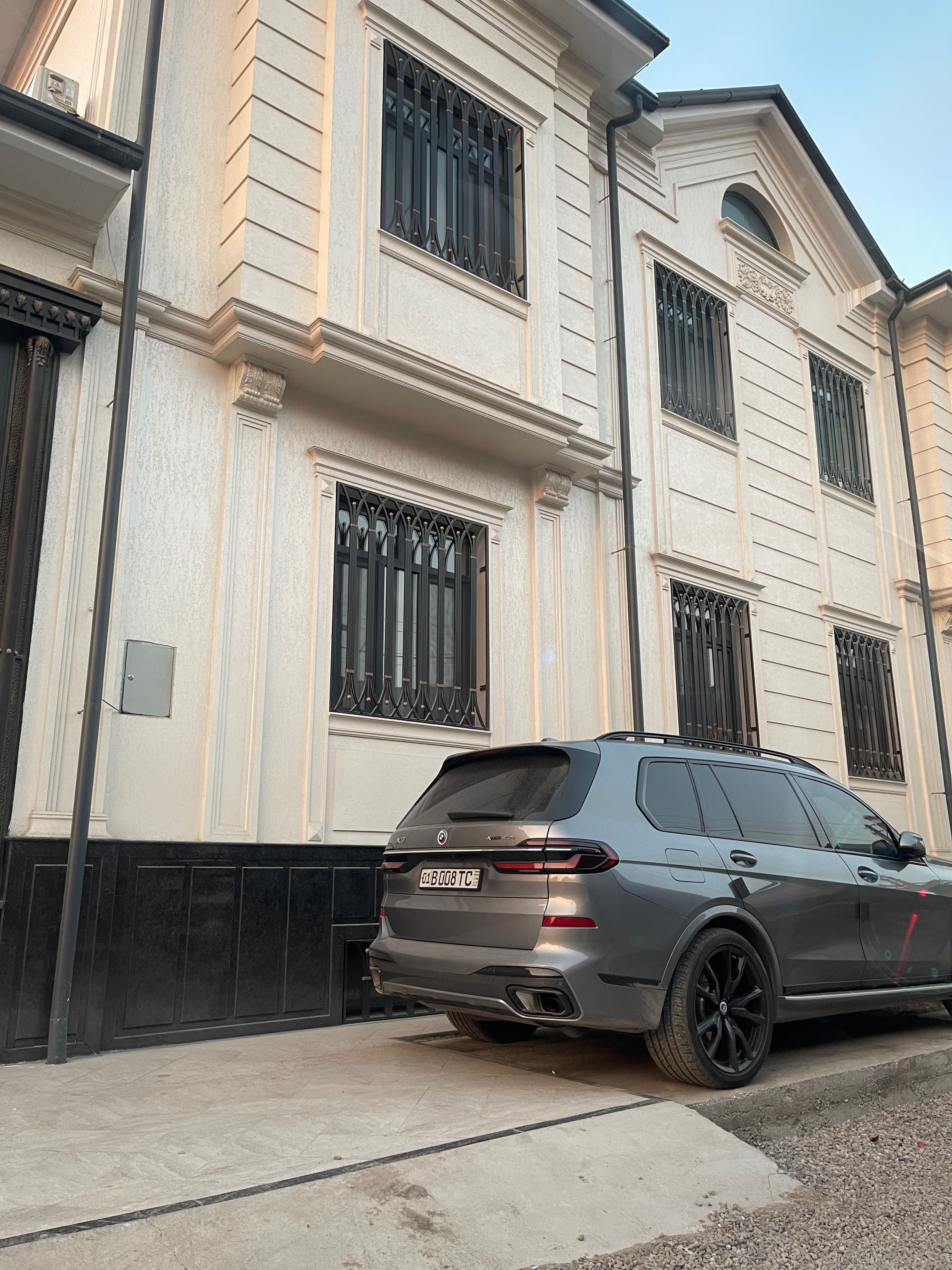 Fasad uchun penoplast kornizlar ishlab chiqaramiz. Пенопласт для фасад