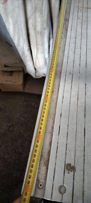 Circular cu masă mobila