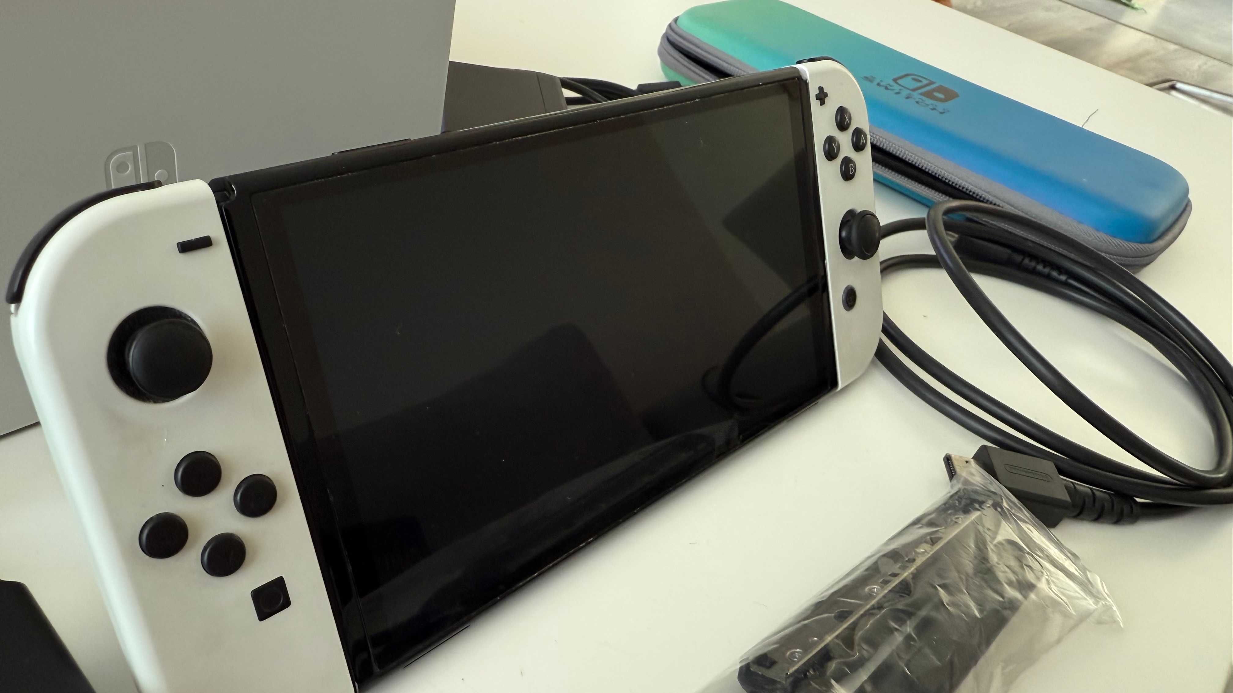 Nintendo Switch OLED пълен комплект