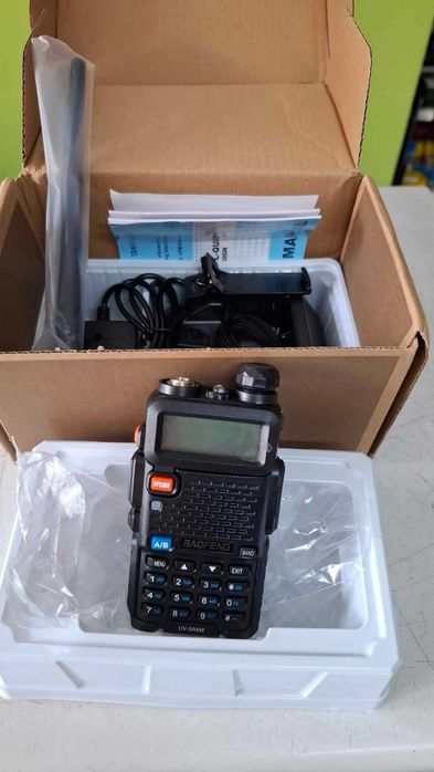 Радиостанция Baofeng UV-5R, уоки токи - нови