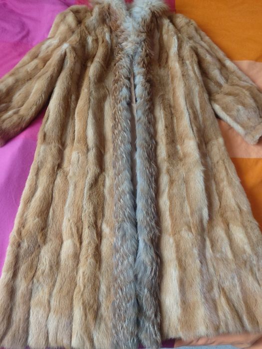 Естествено палто от лисица