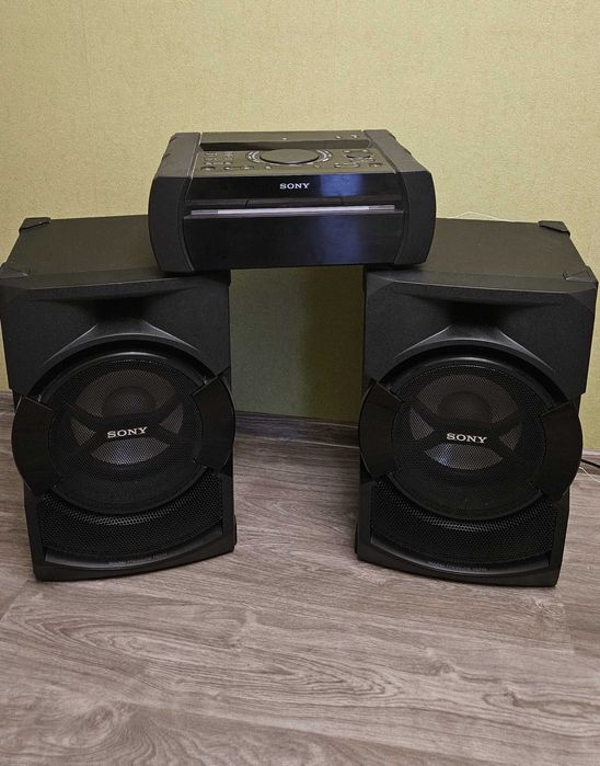 Продавам Аудио Система Sony Shake-X30D