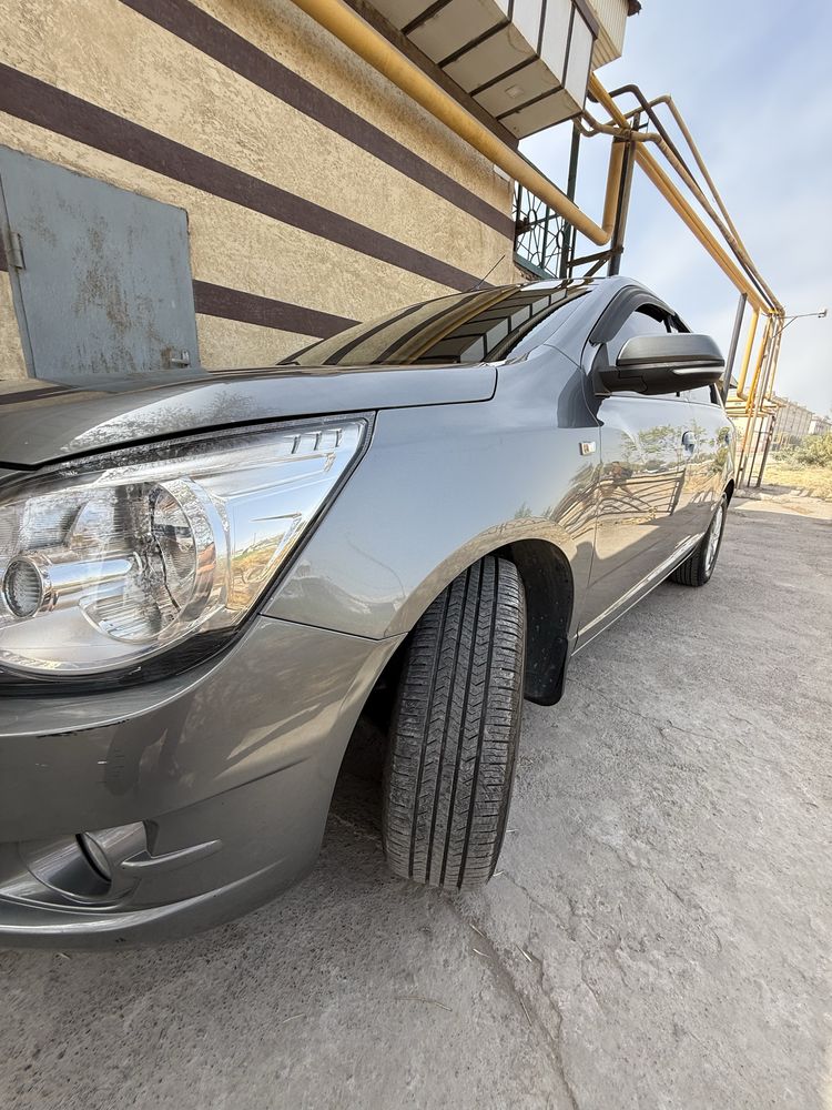 Продам машину Chevrolet Cobalt 2 позиция