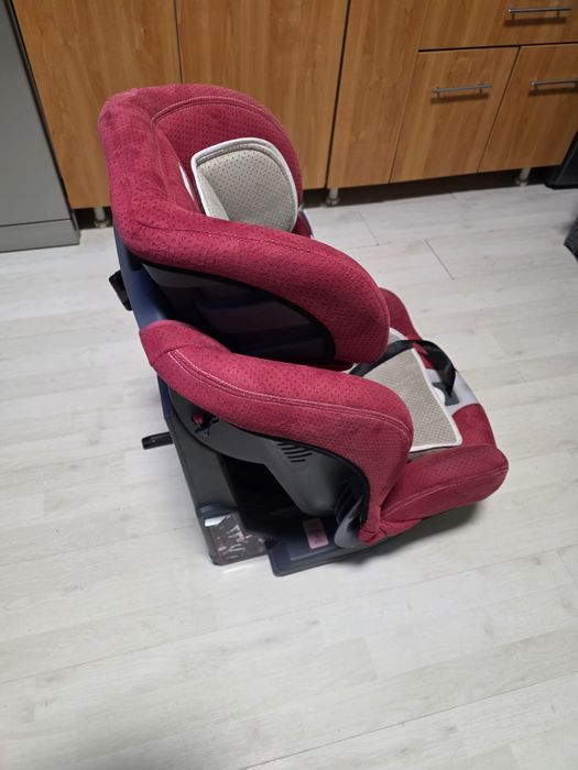 Scaun auto copii cu sistem ISOFIX