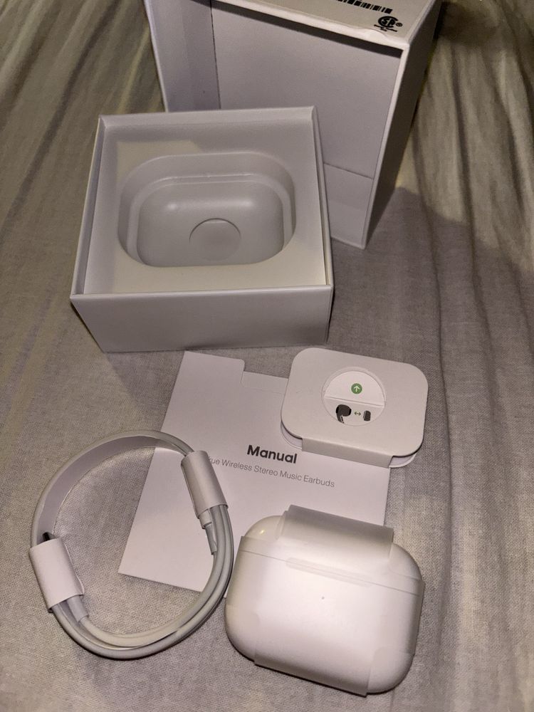 air pods generatia 2 sigilate
