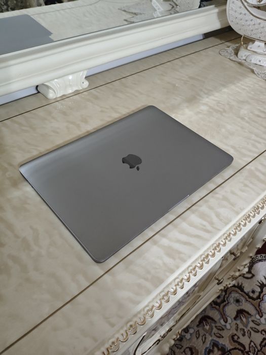 Macbook pro 2017 touch bar