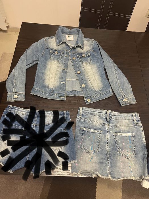 Дънково яке и пола. Цената е за двете.