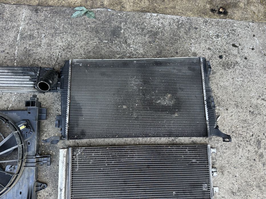 Перка,Воден,Климатичен,Интеркулер за Дачия Дъстър 1.5dci