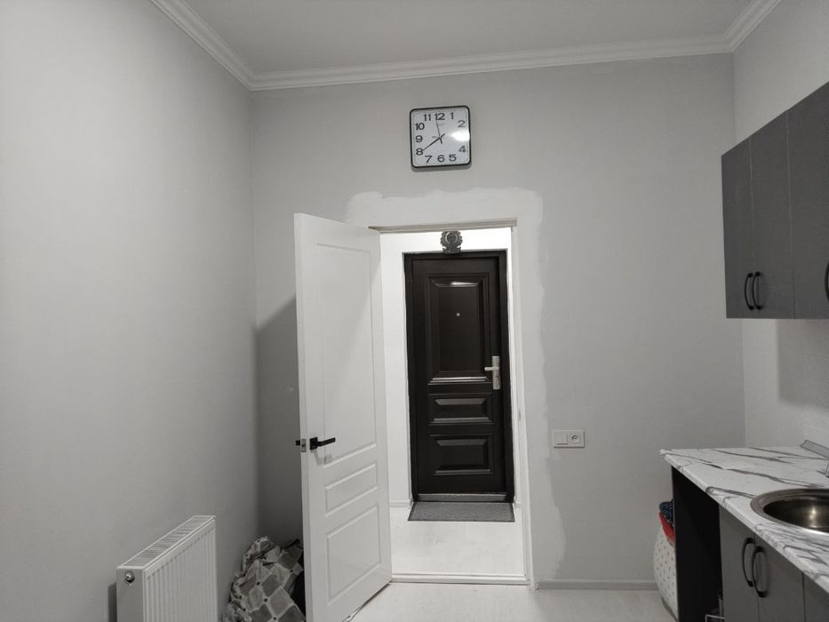 Yawnabod tumani roxat china hausda  kvartira sotiladi Narxi  43000$