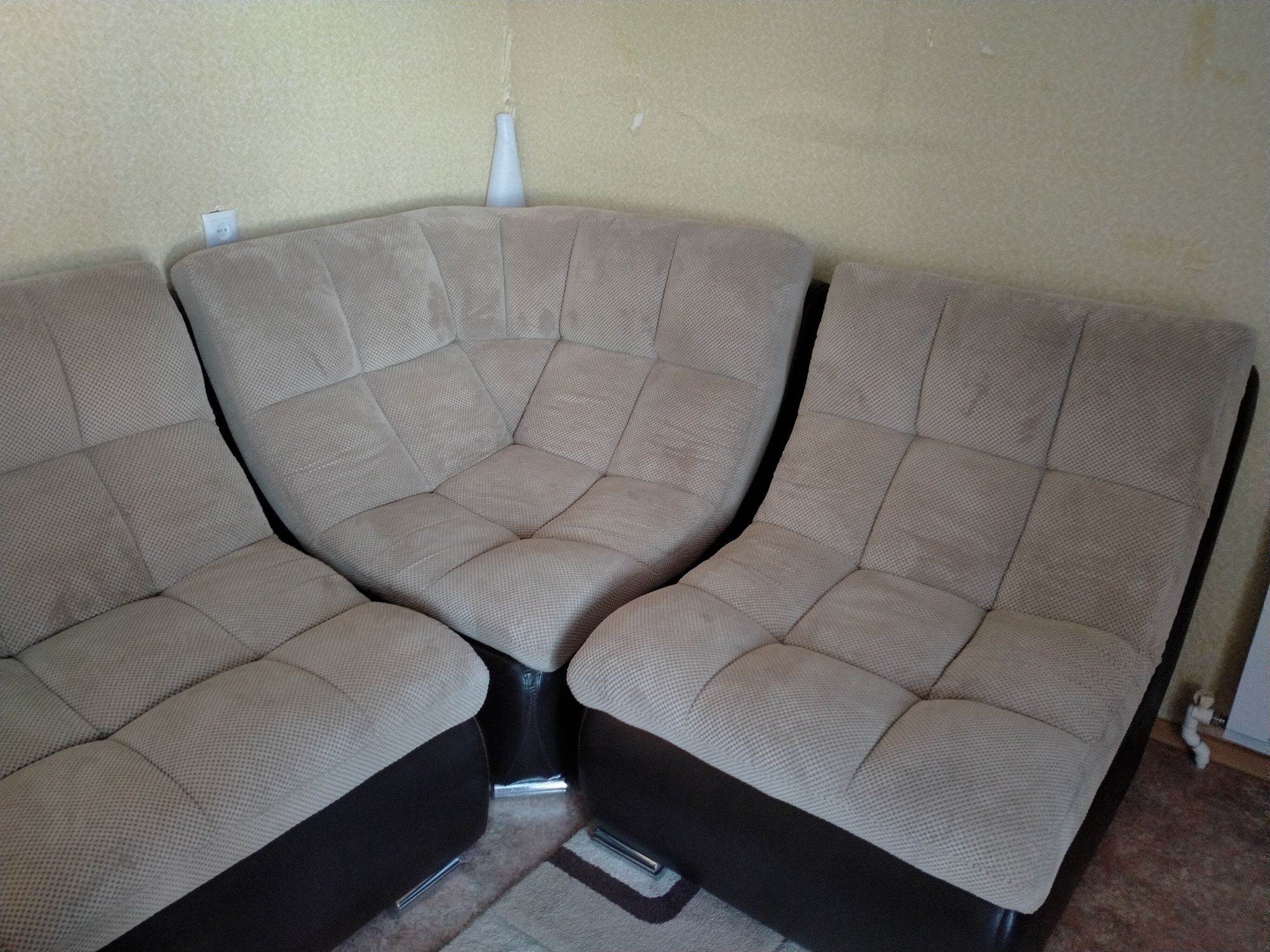 Продам модульный угловой диван