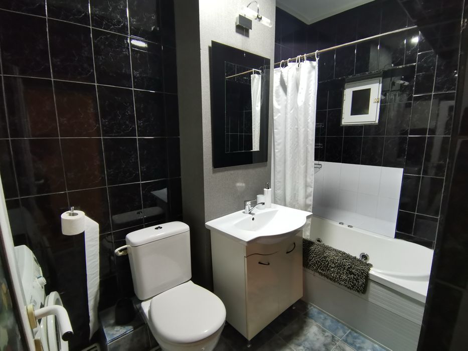 Inchiriez apartament 2 camere