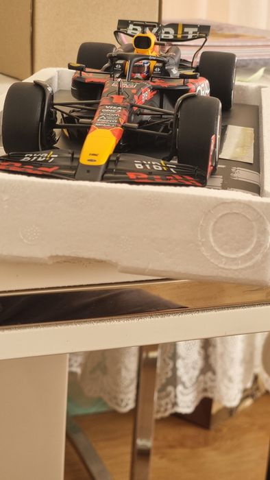 Red bull rb20 British gp M.Verstappen/Red bull rb18 Dutch gp F1 1:18