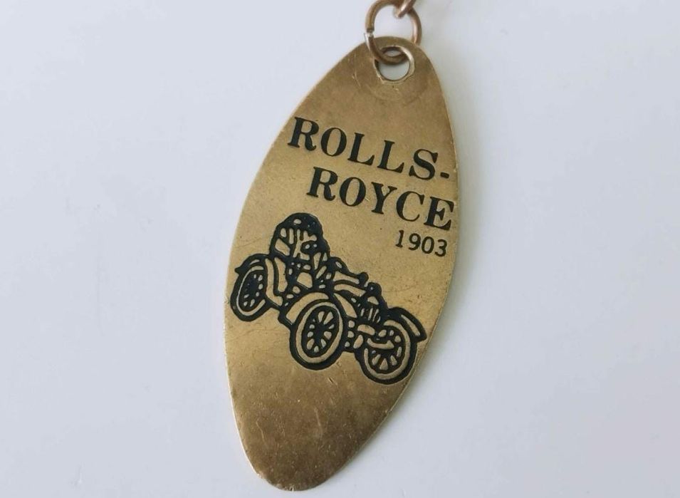 Vechi Breloc Rolls Royce 1903 din bronz