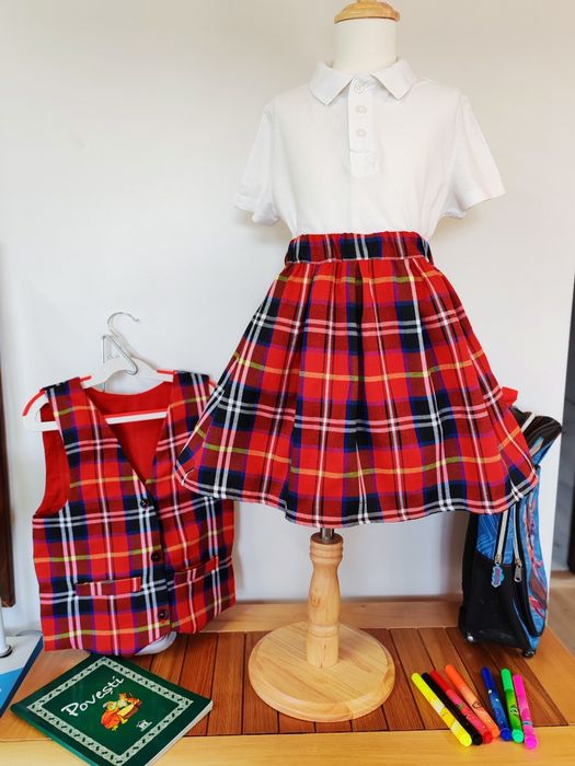Uniforme școlare