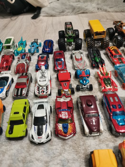 Колички Hot Wheels