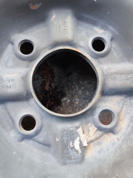 15" оригинална патерица за Мазда,нисан...