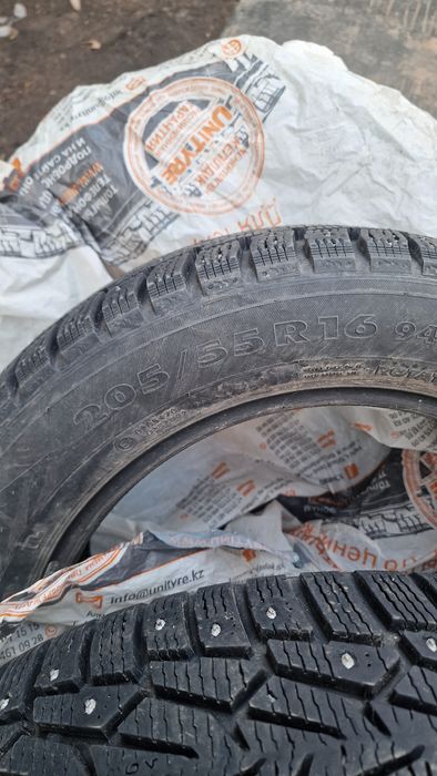 Зимние шины  205/55/16