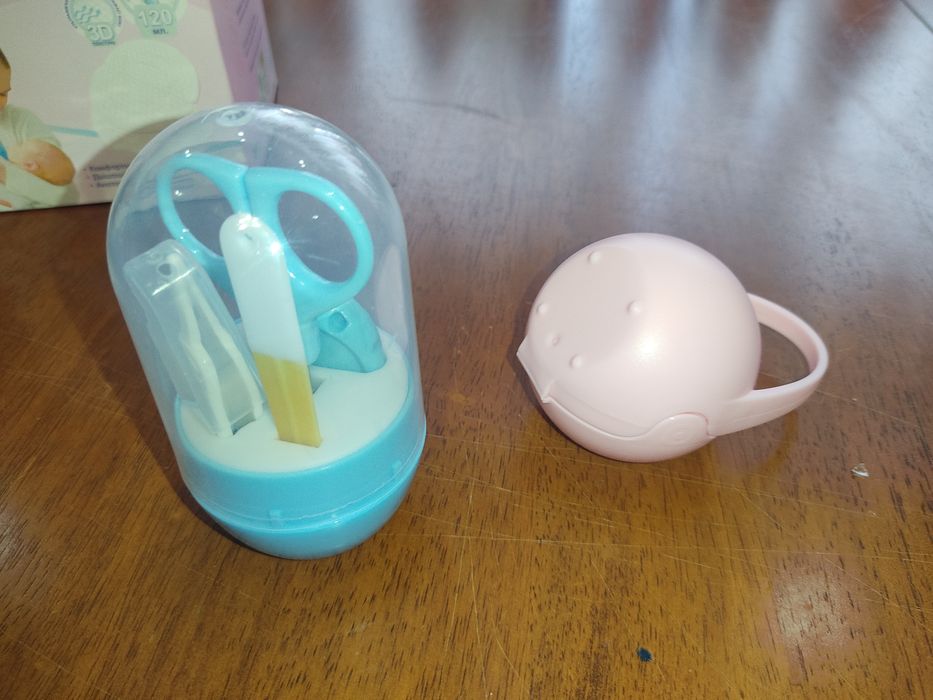 Продам маникюрный набор и чехол для сосков