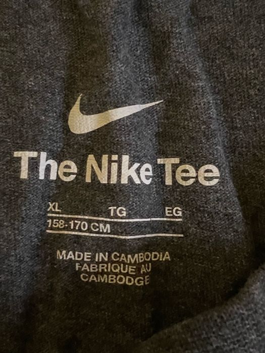 Тениска на Nike