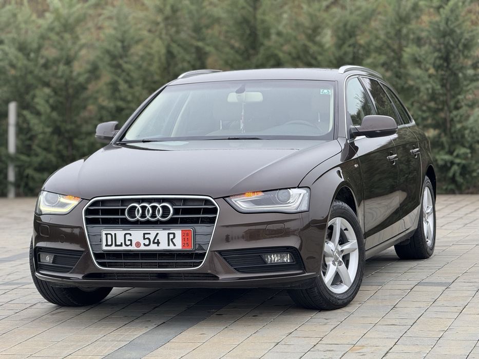 Vand Audi A4 S line 2.0 TDI  143 CP Automat 2013