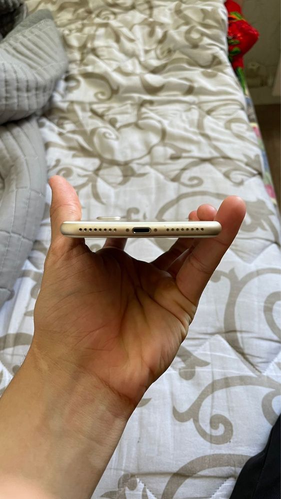 Продается Iphone 7+ в отличном состояний!