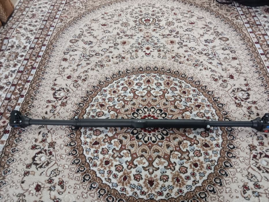 Продаю распорный турник