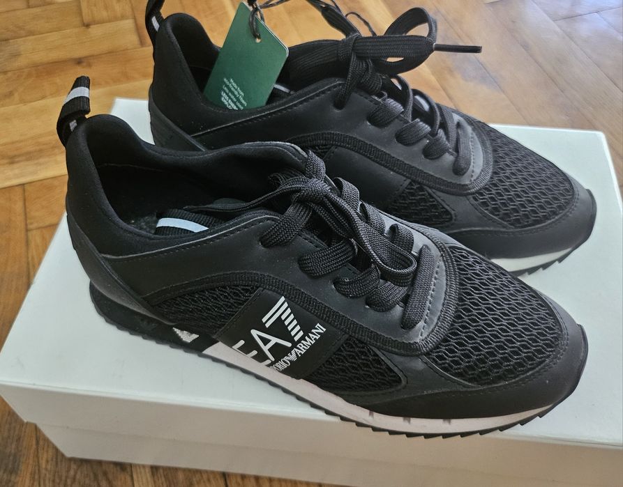 Нови маратонки Emporio Armani  Армани номер 36 стелка. 23см
