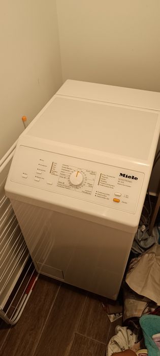 Пералня Miele с горно зареждане