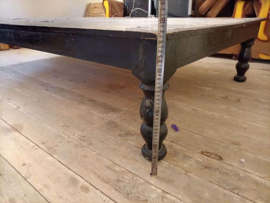 Хон сотилади 1.13*2.04 тез Арзон сотилади.