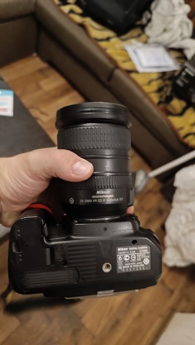 Nikon D7000 + обектив !СПЕШНО!