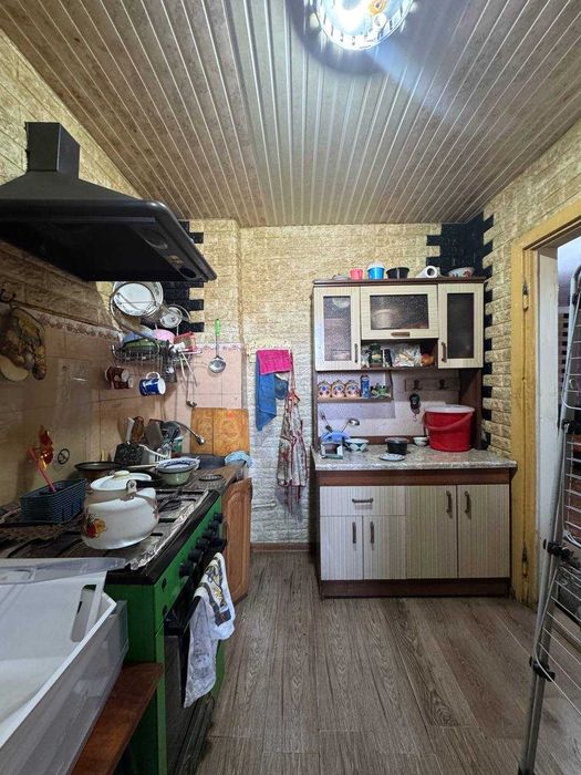 Продается 2-комнатная квартира Радуга