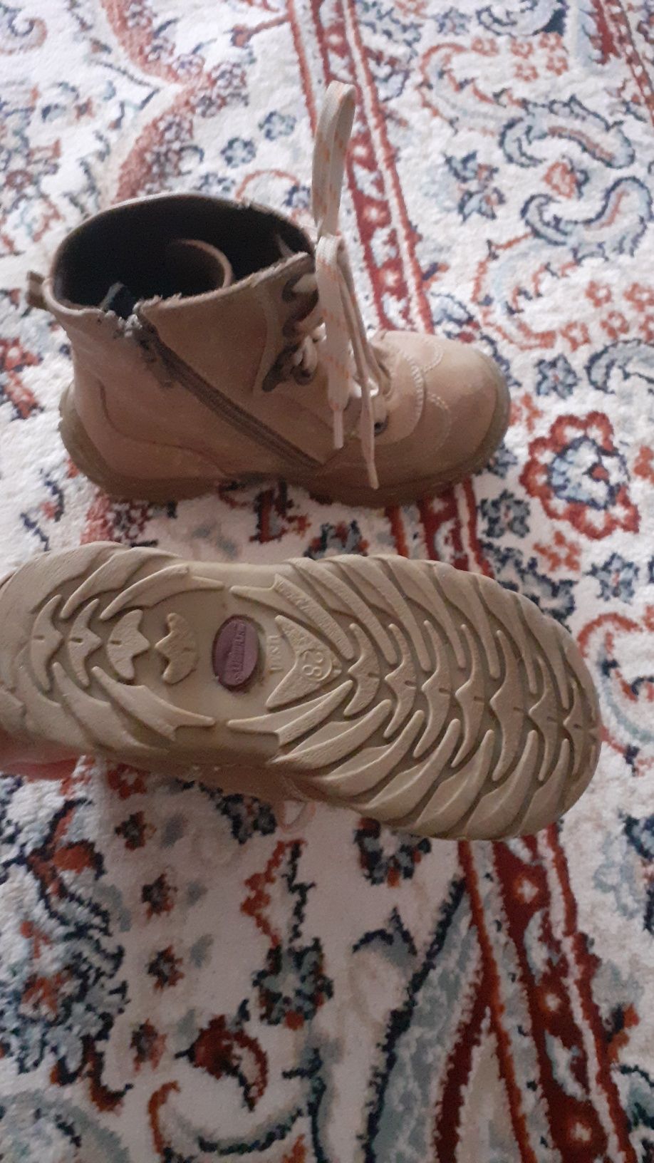 Осенняя обувь экко адидас