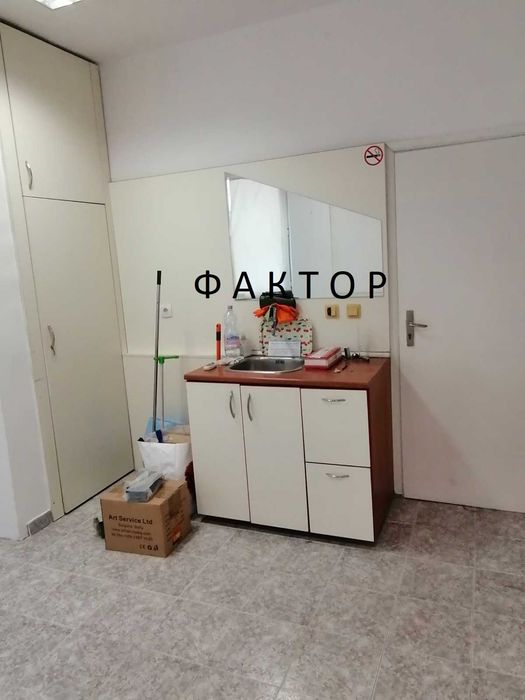 Продава се Офис в Пловдив, Център - 40 кв.м за 1063 €/кв.м - Снимка #2