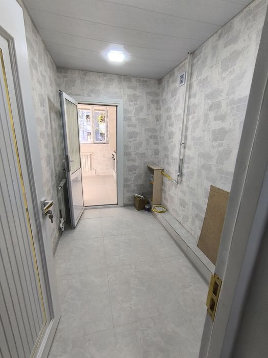 Ипотека 2 х в 3х ком кирпич ремонт под ключ. Янгиюль. 1/2 балкон 2*6