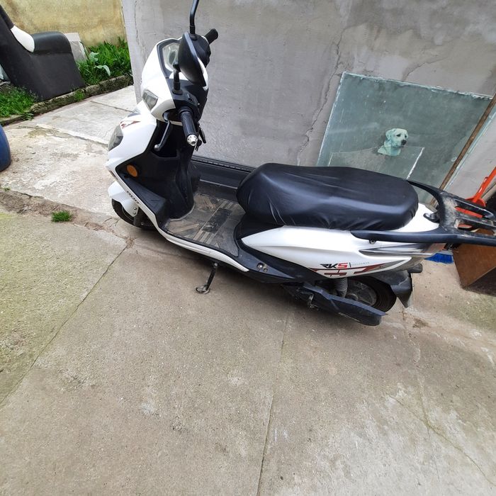 Scuter electric 2800km