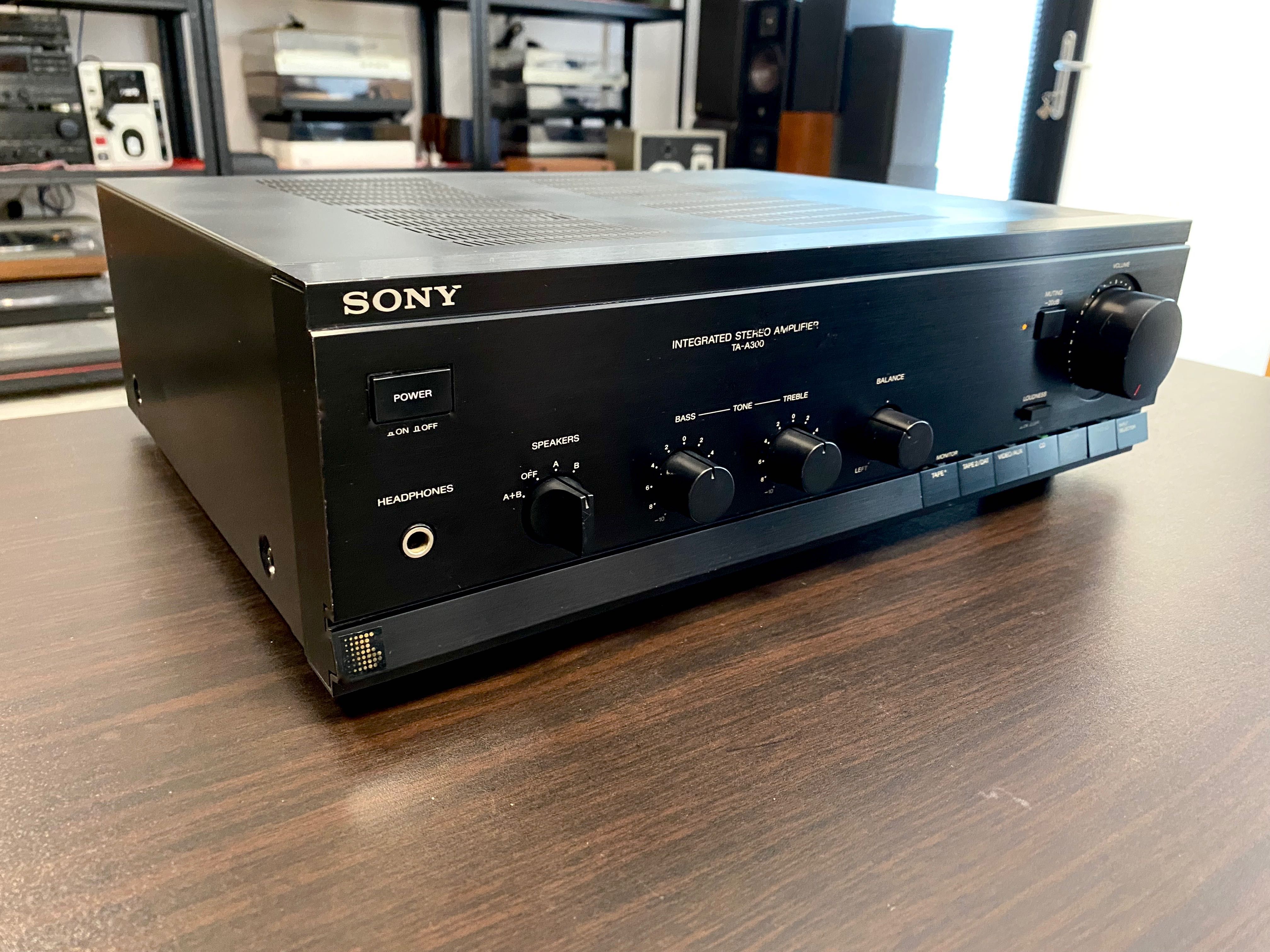 Качествен усилвател Sony