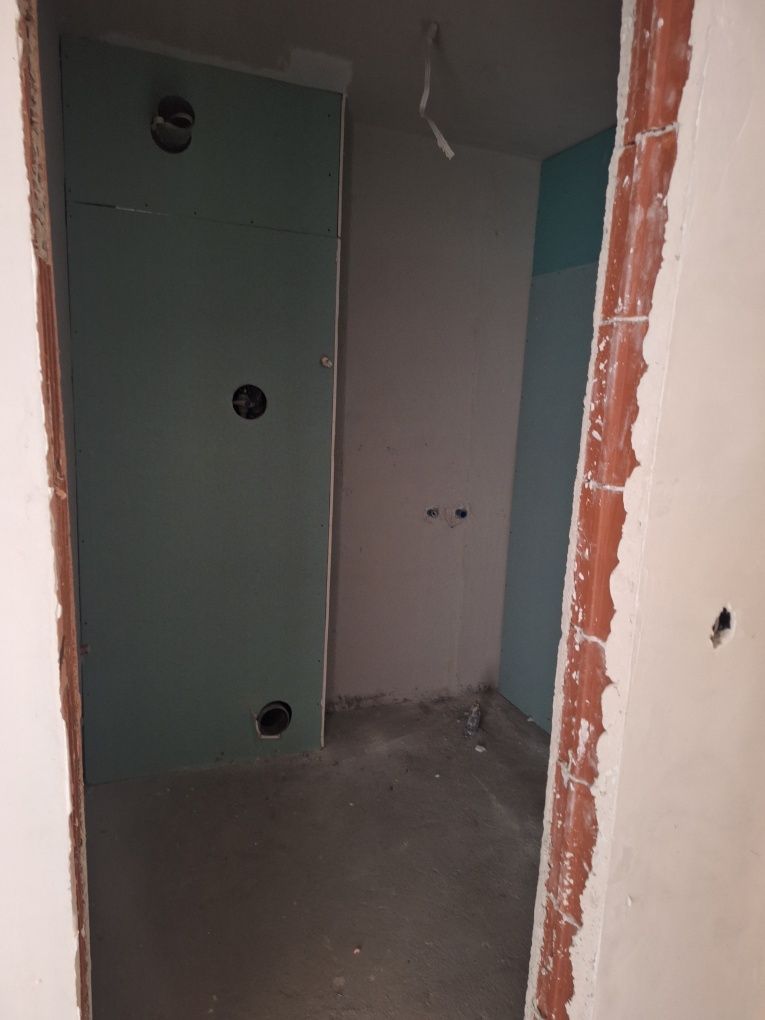 Продавам панорамен 2-стаен южен апартамент в кв.Витоша