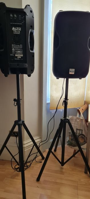 Vînd pereche de boxe alto