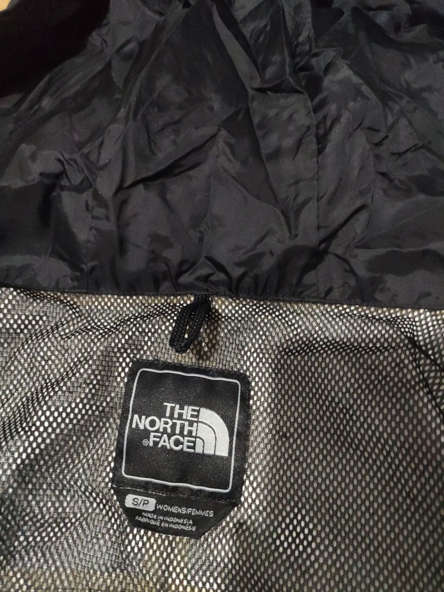 Geaca impermeabila de damă The North Face Hyvent mărimea S