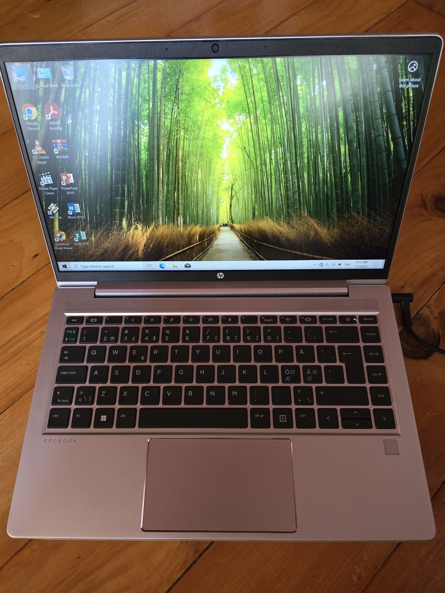 HP probook 445 g8 AMD ryzen 3 5400u