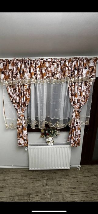 Perdele și draperii gata cusute