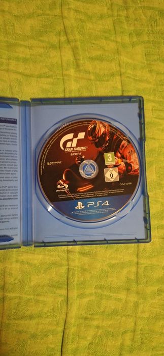 Игра за playstation 4/5: Gran turismo sport