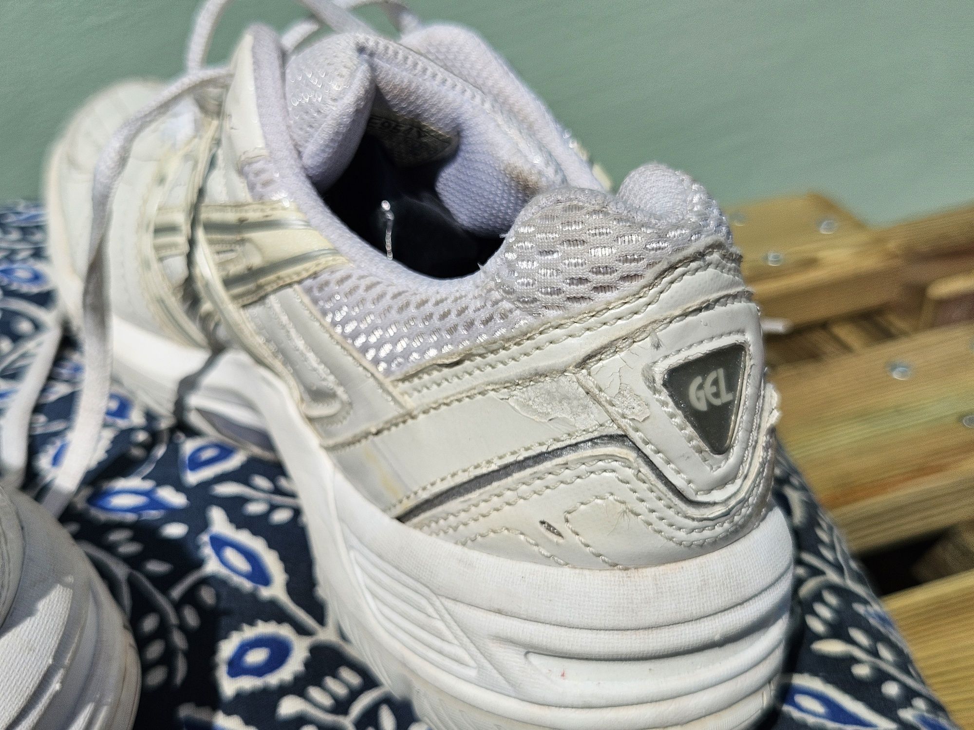 Asics оригинални кецове N38