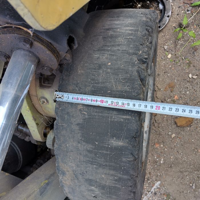 Бандажни гуми с джанти от мотокар Кларк Clark 6.50 x 10 и 7.00 - 12