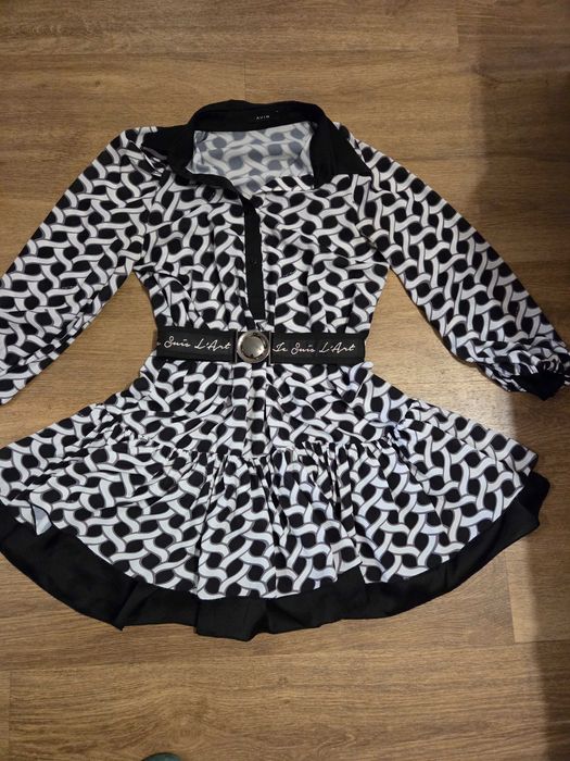 Рокли Авин, Avin