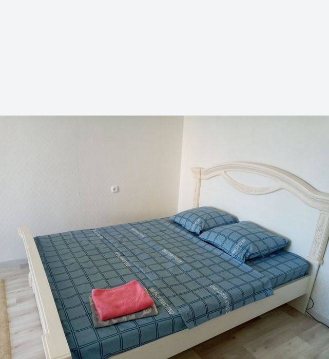 Сдается 1 ком квартира посуточно и почасам Момышулы