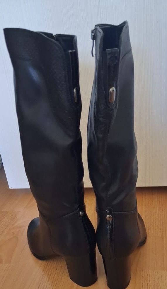 Продам сапоги, срочно