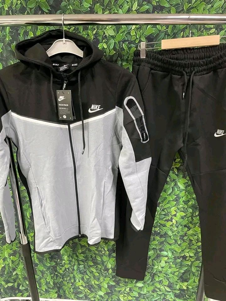 Мъжки екипи Nike Tech fleece