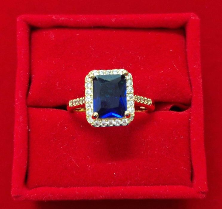 GR88,inel placat aur 18k, nou/marcat, zirconiu alb/safir, deosebit